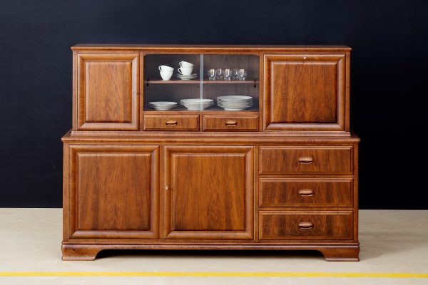 Schneebeli-Moebel-buffet-nussbaum-01